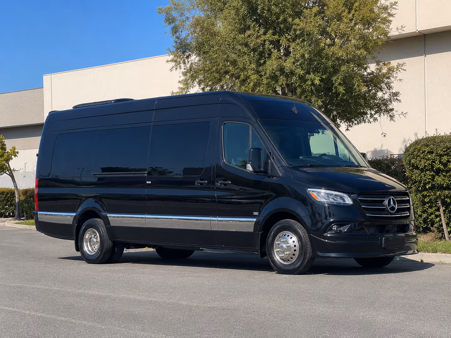 easily book transportation for your next concert or music festival 3