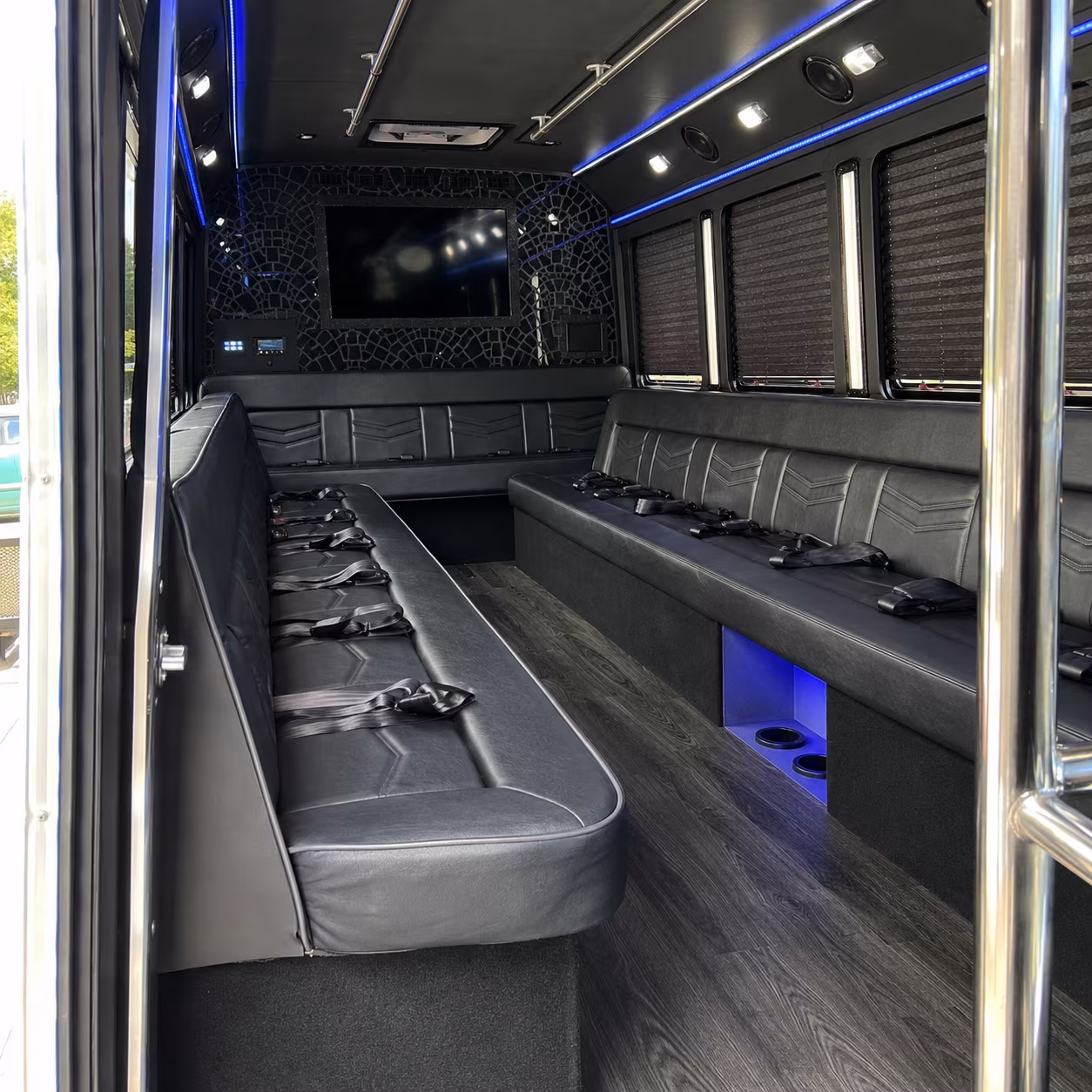 party bus rentals for corpus christi proms celebrate before you even arrive